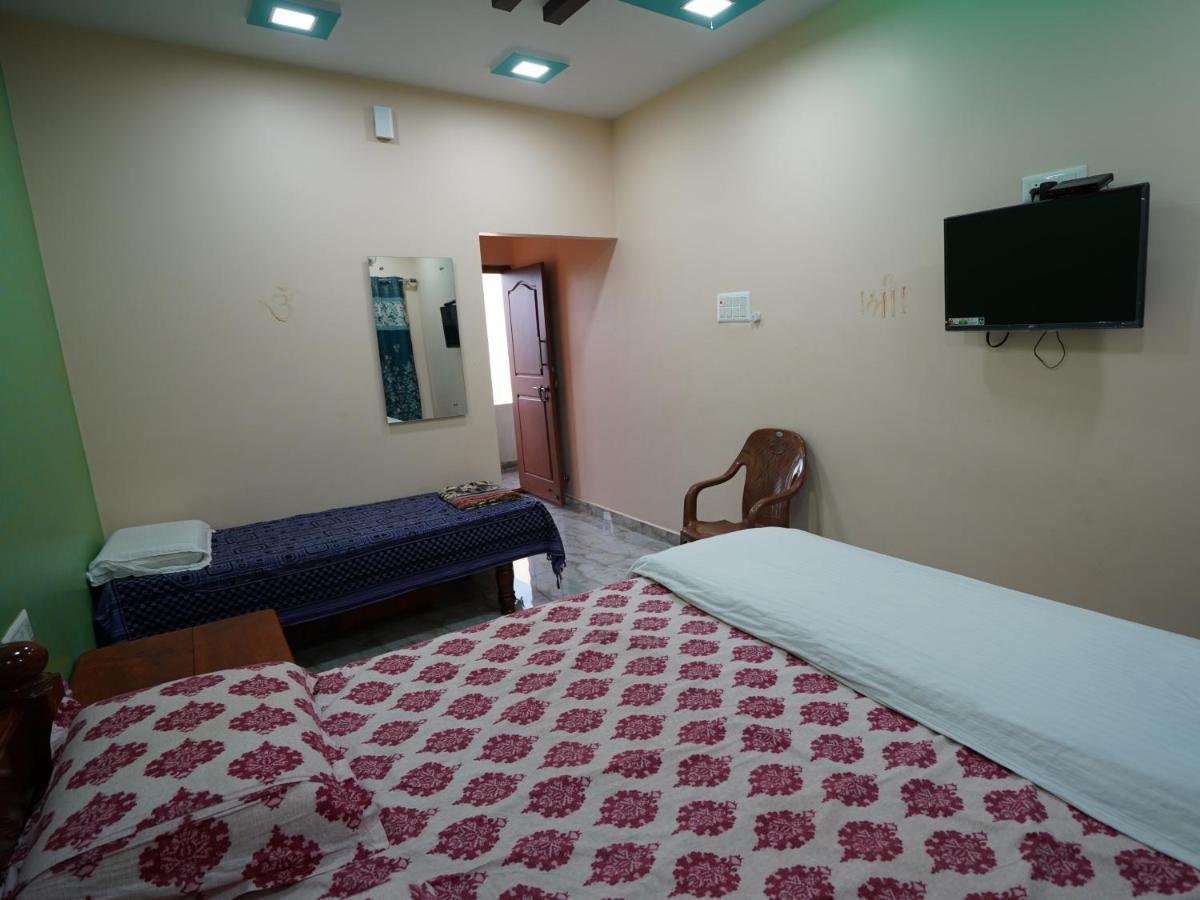 Akash Homestay Hampi Buitenkant foto