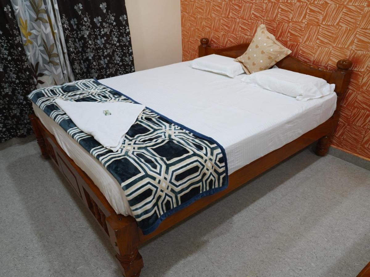 Akash Homestay Hampi Buitenkant foto