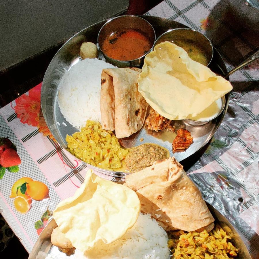 Akash Homestay Hampi Buitenkant foto