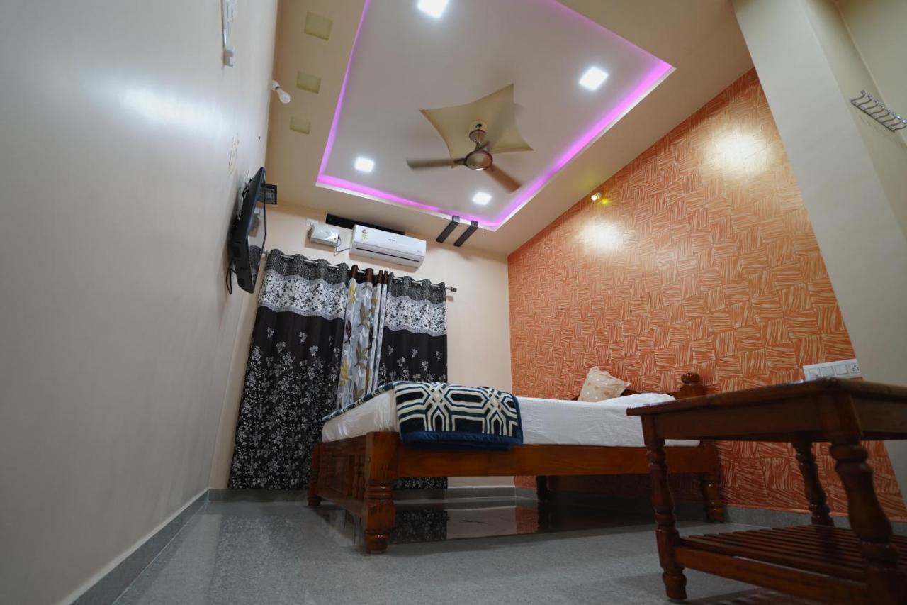 Akash Homestay Hampi Buitenkant foto