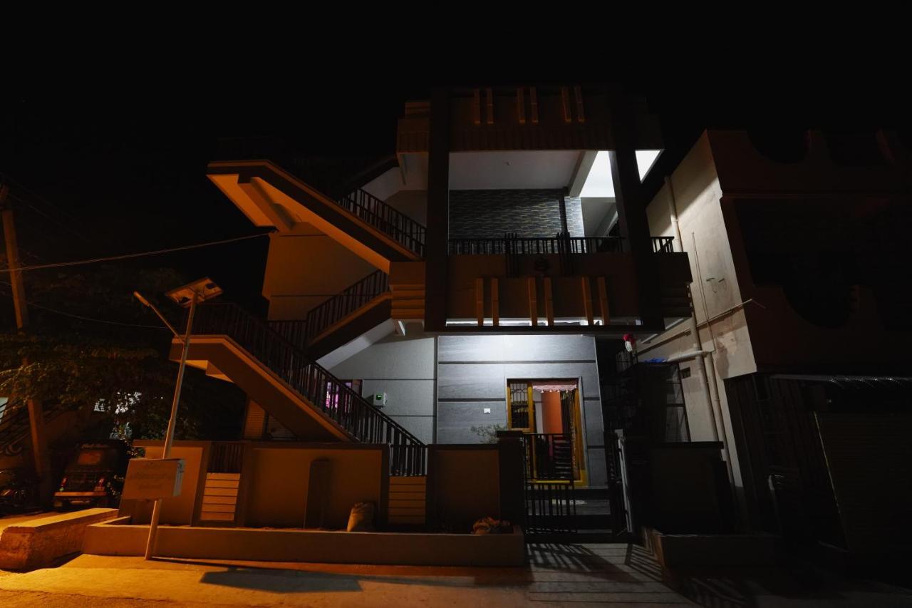 Akash Homestay Hampi Buitenkant foto