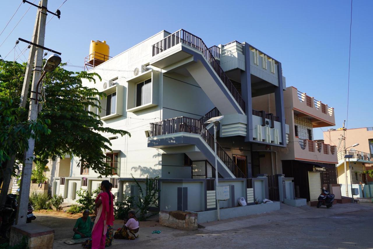 Akash Homestay Hampi Buitenkant foto